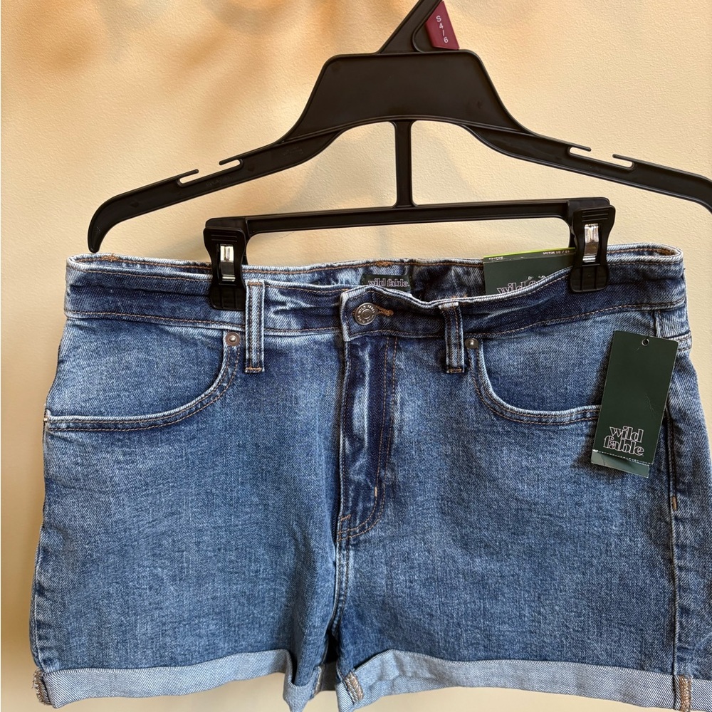 NWT Wild fable highest rise shorts